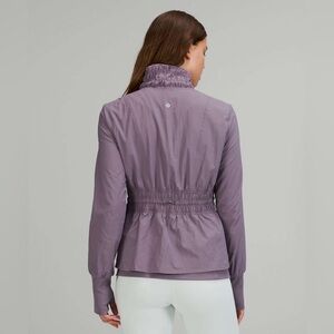 Lululemon Sights Seen Jacket size 2